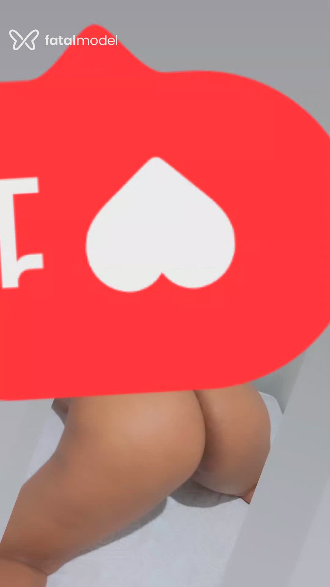 Acompanhante mulher morena (o) de olhos mel - Morenaquente