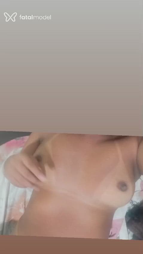 Acompanhante mulher morena (o) de olhos mel - Morenaquente