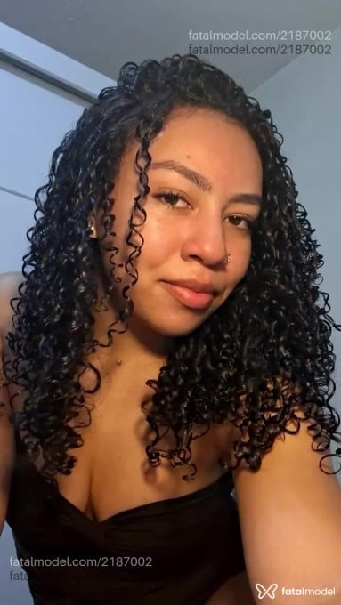 Acompanhante mulher morena (o) de olhos castanhos em São Paulo - Lara
