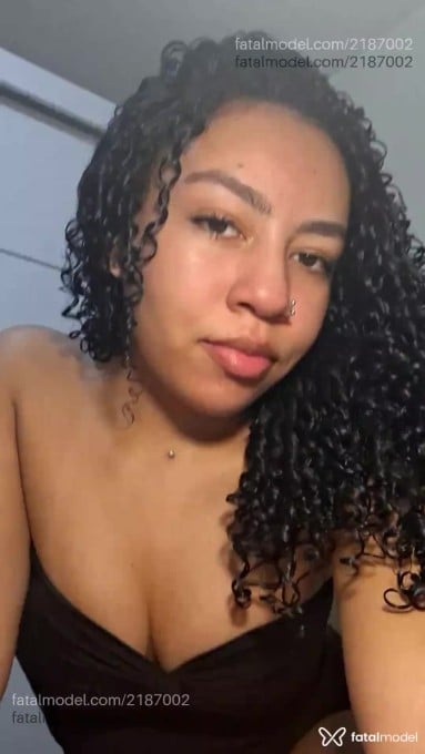 Acompanhante mulher morena (o) de olhos castanhos em São Paulo - Lara