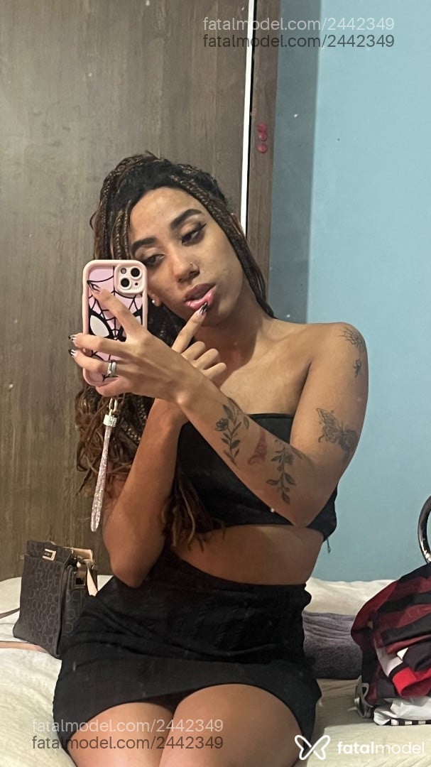Acompanhante mulher morena (o) de olhos pretos em Brasília - Byzinha