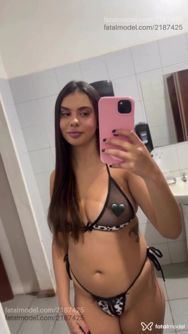 Acompanhante mulher morena (o) de olhos castanhos em Marau - Vitória