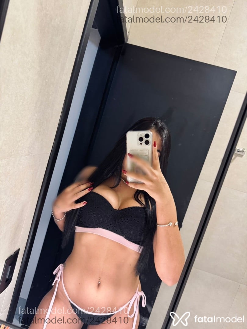 Acompanhante mulher morena (o) de olhos pretos em Poços de Caldas Acompanhante mulher morena (o) de olhos pretos em Poços de Caldas - Fernanda Larceda