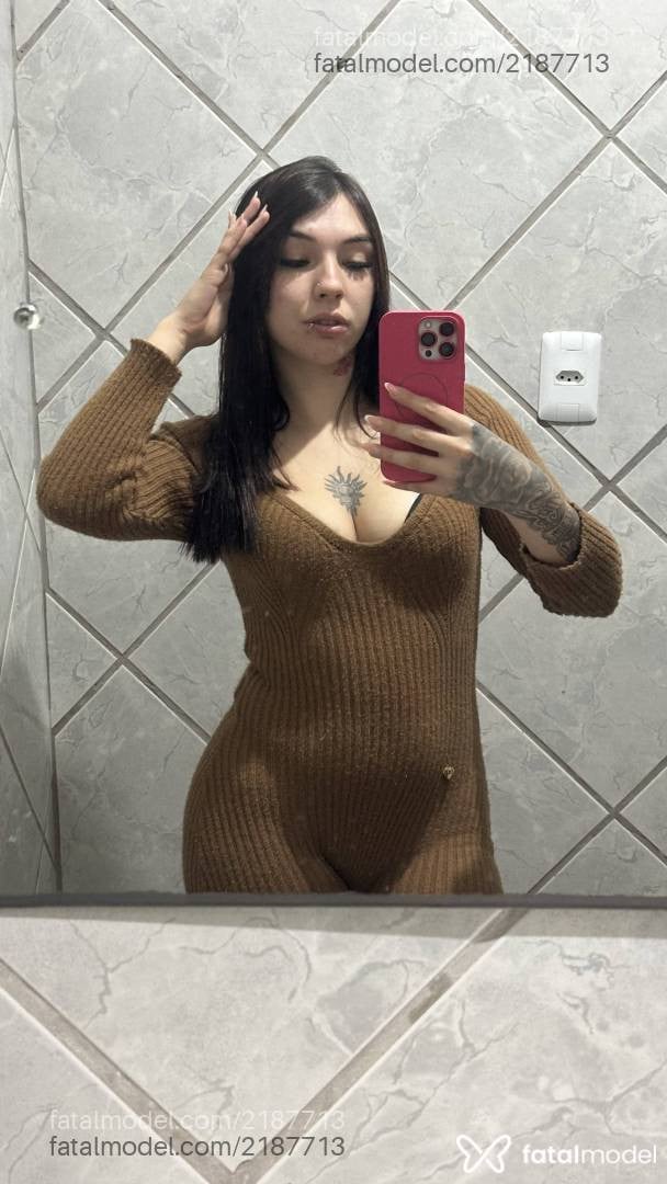 Acompanhante mulher morena (o) de olhos castanhos - Ayumi