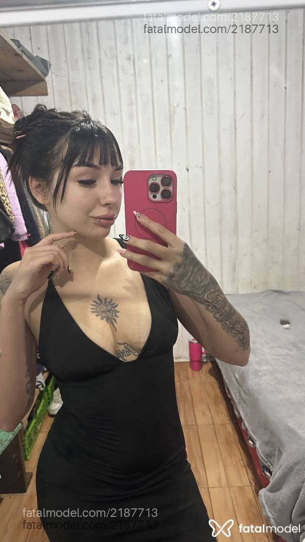 Acompanhante mulher morena (o) de olhos castanhos - Ayumi