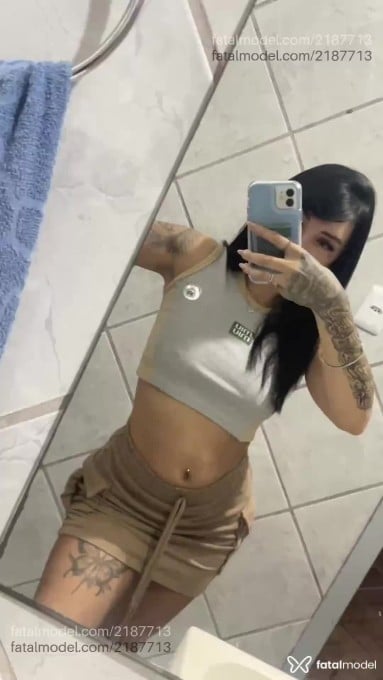 Acompanhante mulher morena (o) de olhos castanhos - Ayumi Acompanhante mulher morena (o) de olhos castanhos - Ayumi