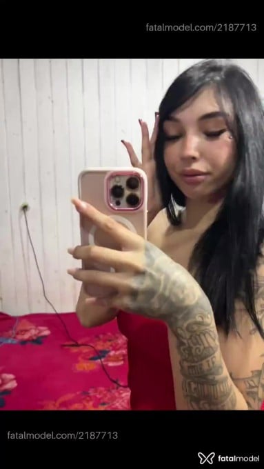 Acompanhante mulher morena (o) de olhos castanhos em Gravataí - Ayumi
