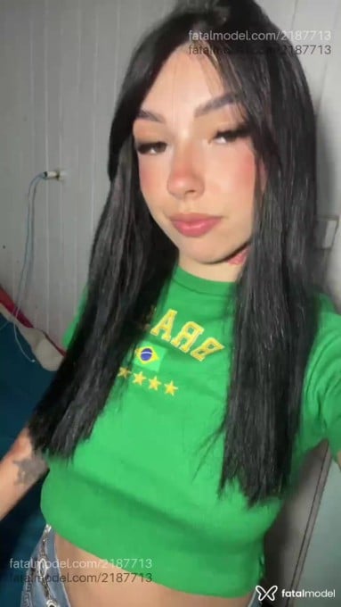 Acompanhante mulher morena (o) de olhos castanhos - Ayumi Acompanhante mulher morena (o) de olhos castanhos - Ayumi