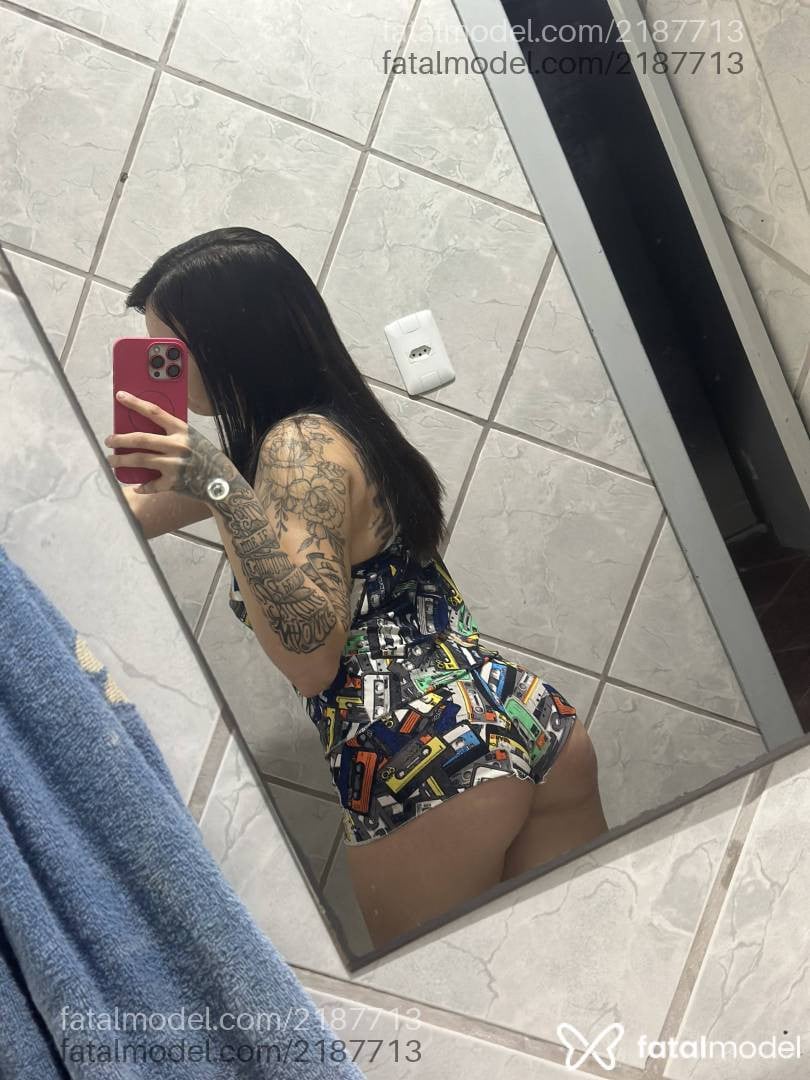 Acompanhante mulher morena (o) de olhos castanhos - Ayumi