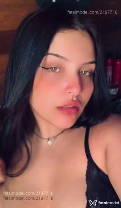 Acompanhante mulher morena (o) de olhos verdes em Alegrete - Melissa Self