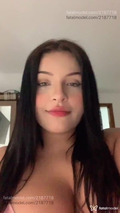 Acompanhante mulher morena (o) de olhos verdes em Alegrete - Melissa Self