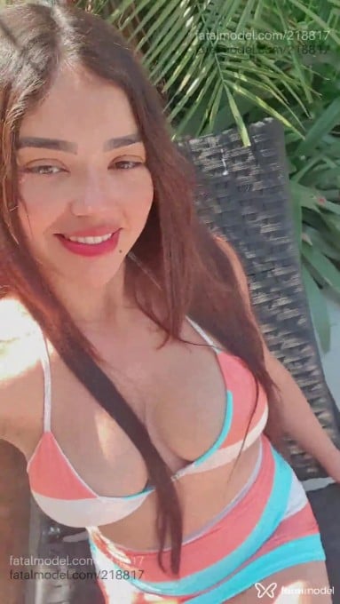 Acompanhante mulher morena (o) de olhos castanhos - Yume