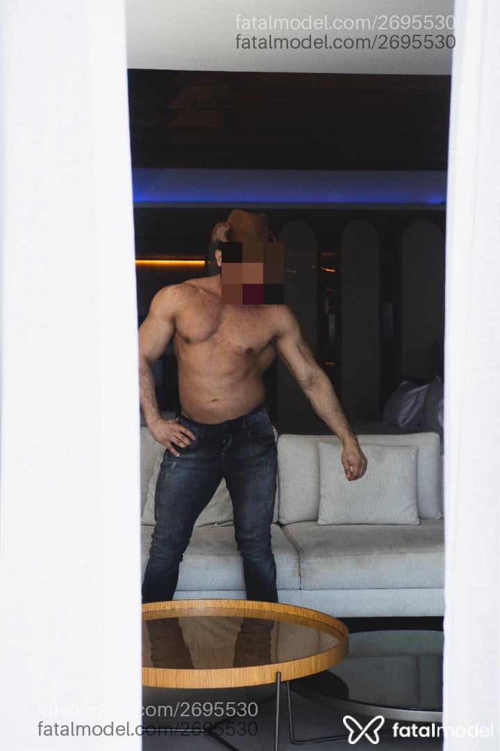 Acompanhante homem morena (o) de olhos castanhos em Rio de Janeiro Acompanhante homem morena (o) de olhos castanhos em Rio de Janeiro - Aquaman