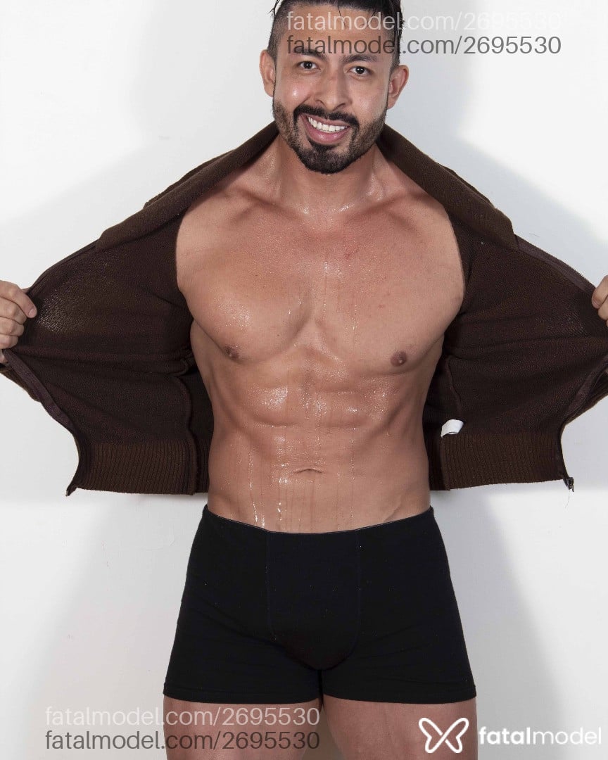Acompanhante homem morena (o) de olhos castanhos em Rio de Janeiro Acompanhante homem morena (o) de olhos castanhos em Rio de Janeiro - Aquaman