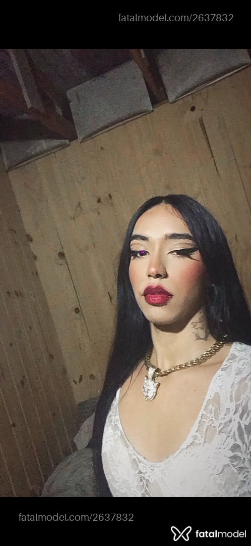 Acompanhante mulher trans morena (o) de olhos castanhos em Araranguá - Daphne