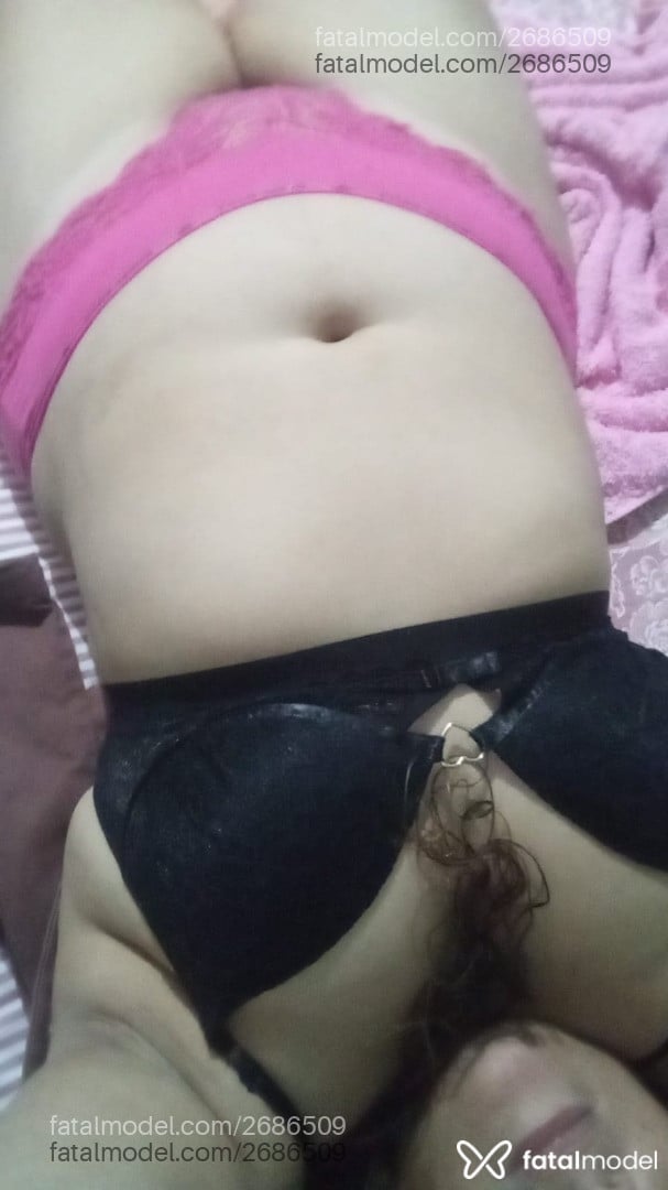 Acompanhante mulher com cabelo castanho de olhos castanhos em Ubiratã Acompanhante mulher com cabelo castanho de olhos castanhos em Ubiratã - Suelen Souza