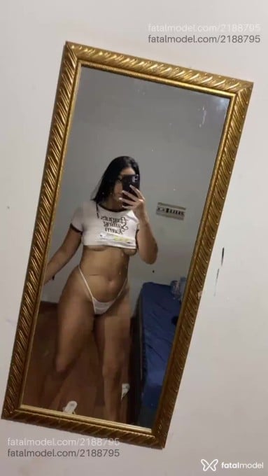 Acompanhante mulher morena (o) de olhos castanhos em Lins - Bruninha