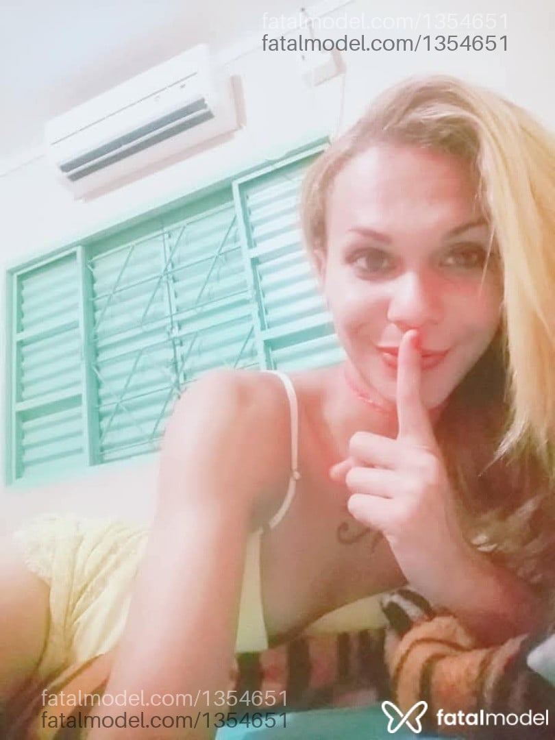Acompanhante travesti loira (o) de olhos verdes em Ribeirão das Neves - Angel