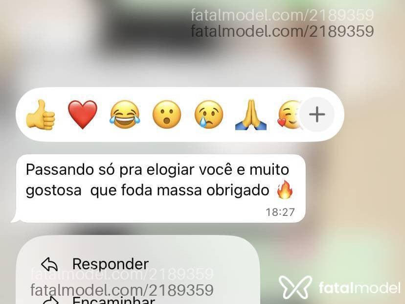 Acompanhante mulher morena (o) de olhos castanhos - Lara Tavares