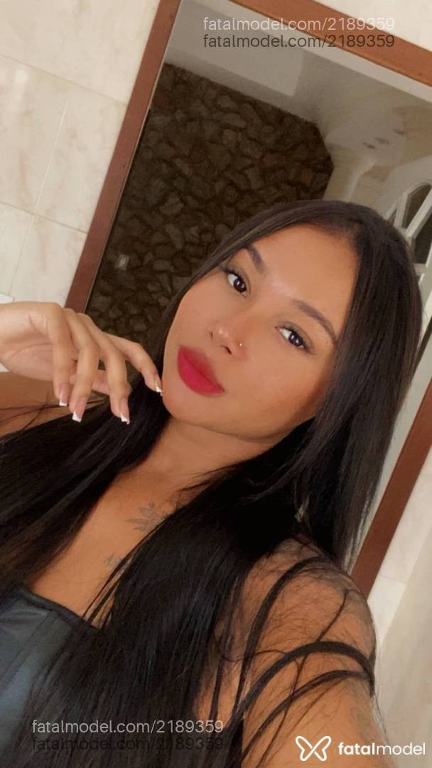 Acompanhante mulher morena (o) de olhos castanhos - Lara Tavares