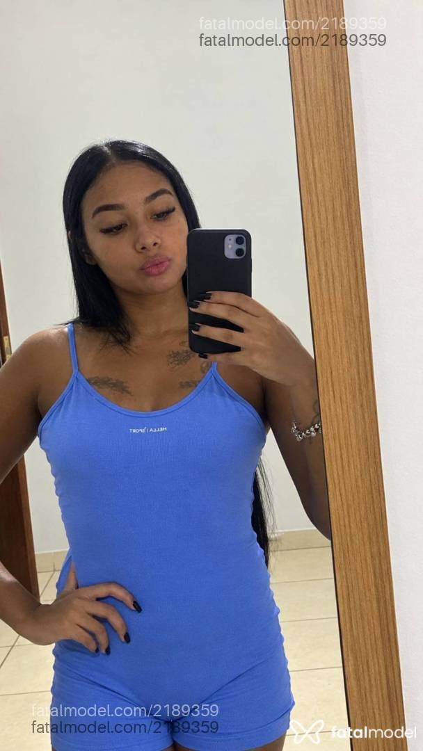 Acompanhante mulher morena (o) de olhos castanhos - Lara Tavares