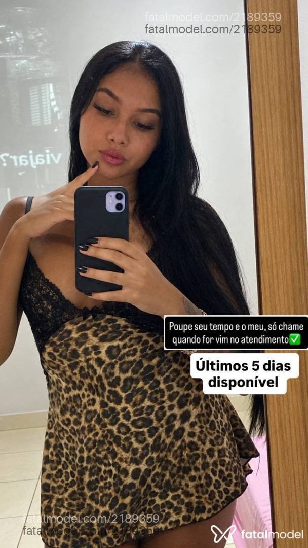 Acompanhante mulher morena (o) de olhos castanhos - Lara Tavares