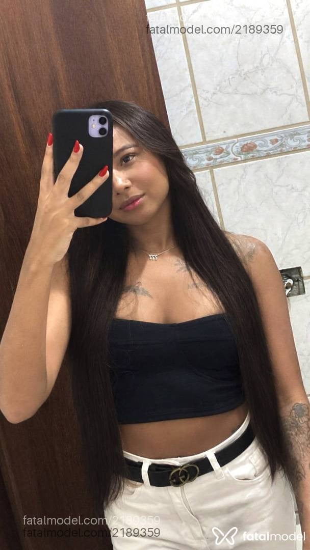 Acompanhante mulher morena (o) de olhos castanhos - Lara Tavares