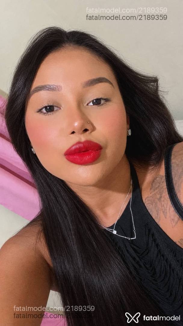 Acompanhante mulher morena (o) de olhos castanhos - Lara Tavares
