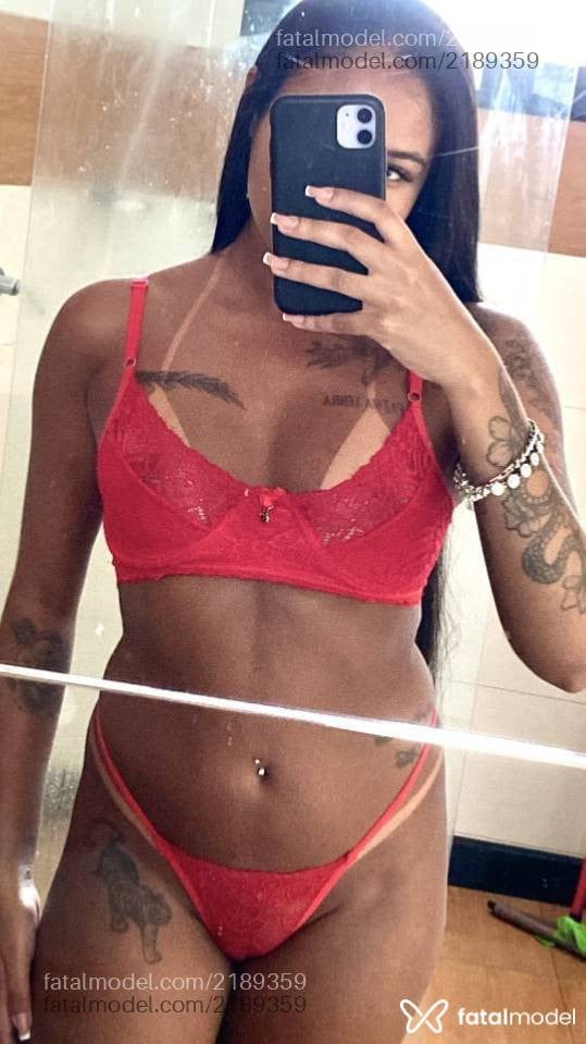 Acompanhante mulher morena (o) de olhos castanhos - Lara Tavares