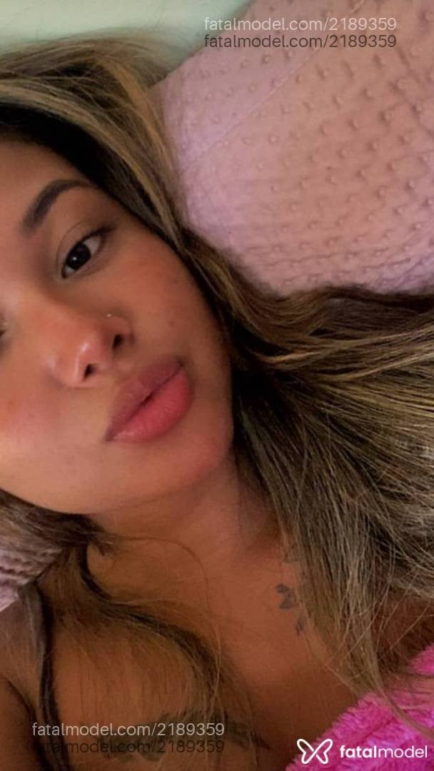 Acompanhante mulher loira (o) de olhos castanhos em Porto Seguro - Lara