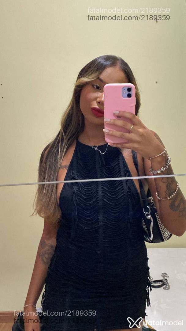 Acompanhante mulher loira (o) de olhos castanhos em Porto Seguro - Lara Tavares