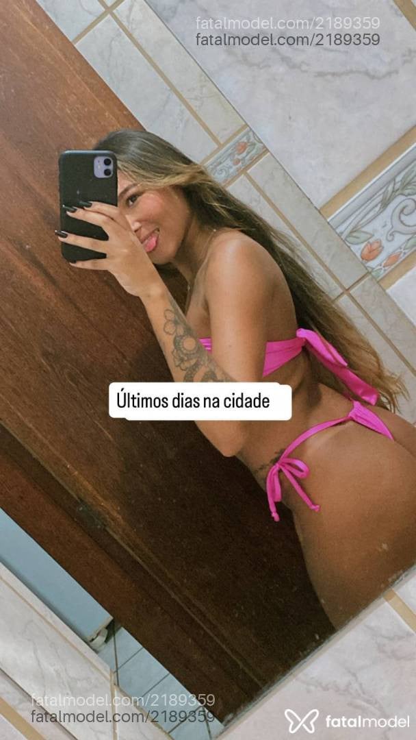 Acompanhante mulher loira (o) de olhos castanhos em Porto Seguro - Lara Tavares