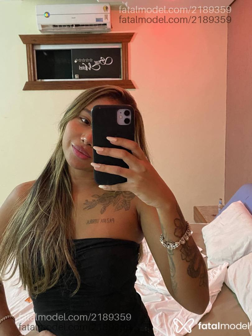 Acompanhante mulher loira (o) de olhos castanhos em Teixeira de Freitas - Lara Tavares