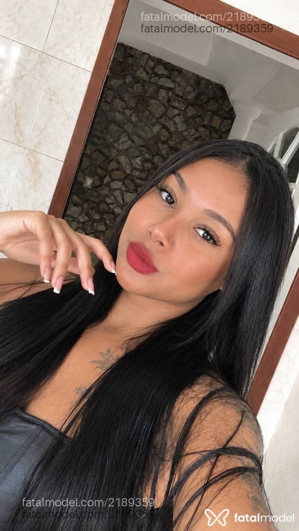 Acompanhante mulher morena (o) de olhos castanhos - Lara Tavares
