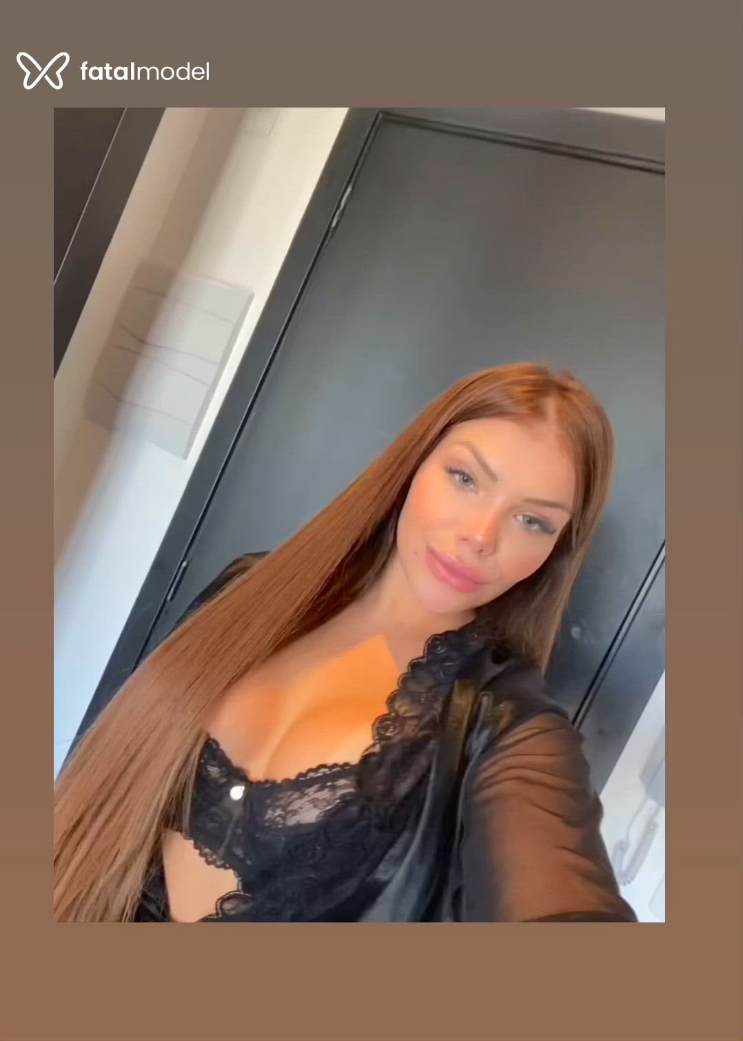 Acompanhante mulher com cabelo castanho de olhos verdes - Catherine Acompanhante mulher com cabelo castanho de olhos verdes - Catherine