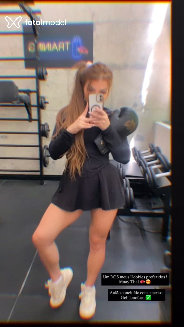 Acompanhante mulher com cabelo castanho de olhos verdes - Catherine Acompanhante mulher com cabelo castanho de olhos verdes - Catherine