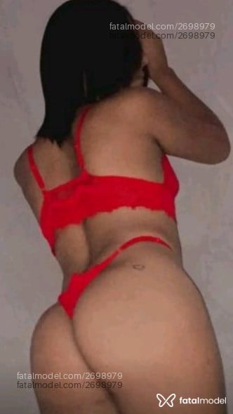 Acompanhante mulher trans morena (o) de olhos mel em Extrema - Ivy Gomes