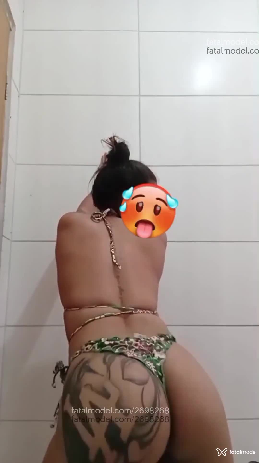 Acompanhante mulher morena (o) de olhos mel - Maite Medeiros Acompanhante mulher morena (o) de olhos mel - Maite Medeiros