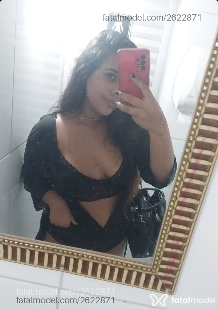 Acompanhante mulher morena (o) de olhos castanhos em Cariacica Acompanhante mulher morena (o) de olhos castanhos em Cariacica - Bea Gomes