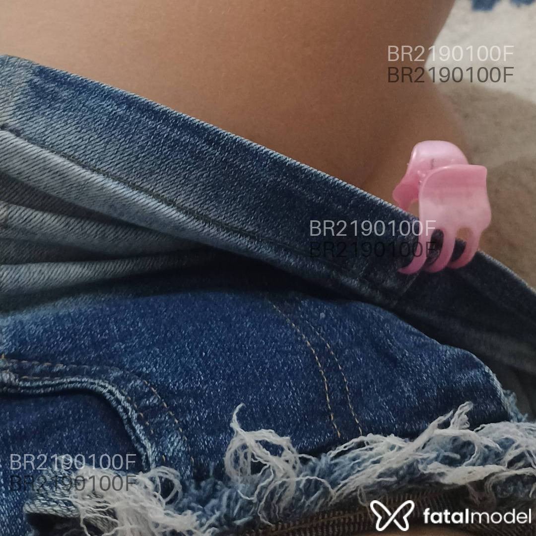 Acompanhante mulher com cabelo castanho de olhos castanhos em Águas Lindas de Goiás - Maya