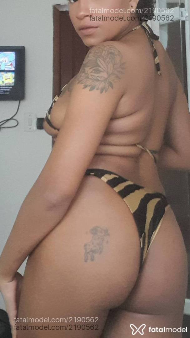 Acompanhante mulher morena (o) de olhos pretos em Barra do Piraí Acompanhante mulher morena (o) de olhos pretos em Barra do Piraí - Morena