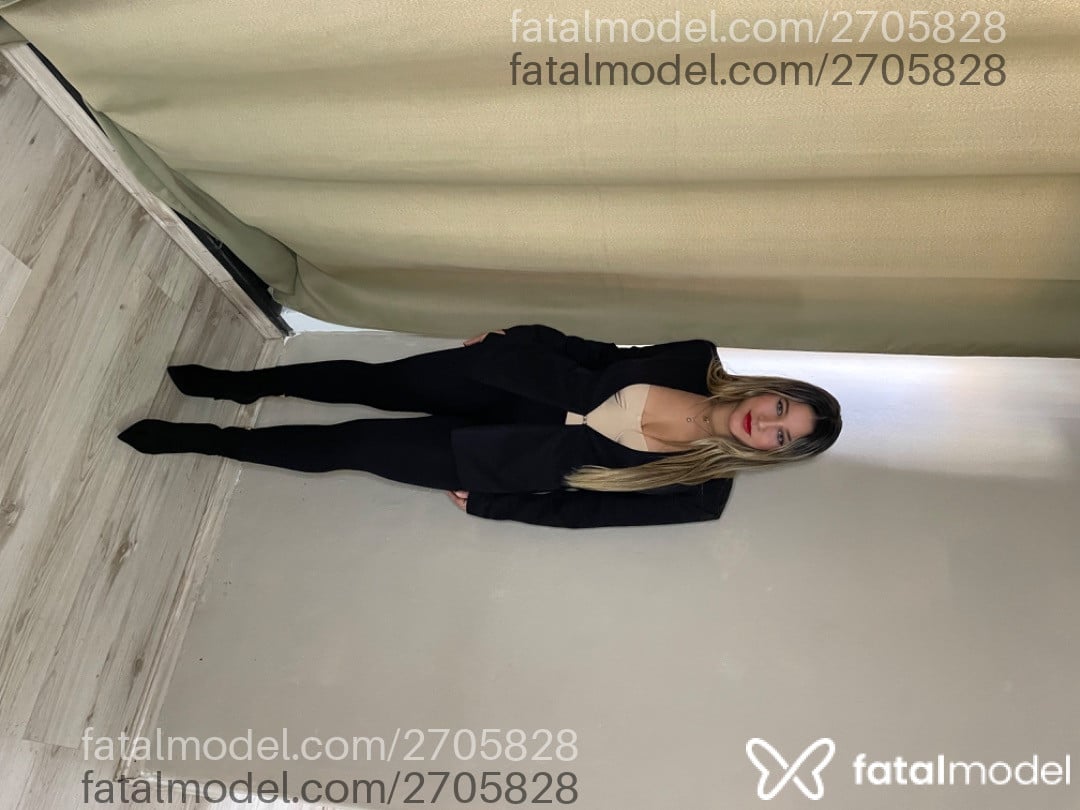 Acompanhante mulher loira (o) de olhos castanhos em Barueri - Hanna
