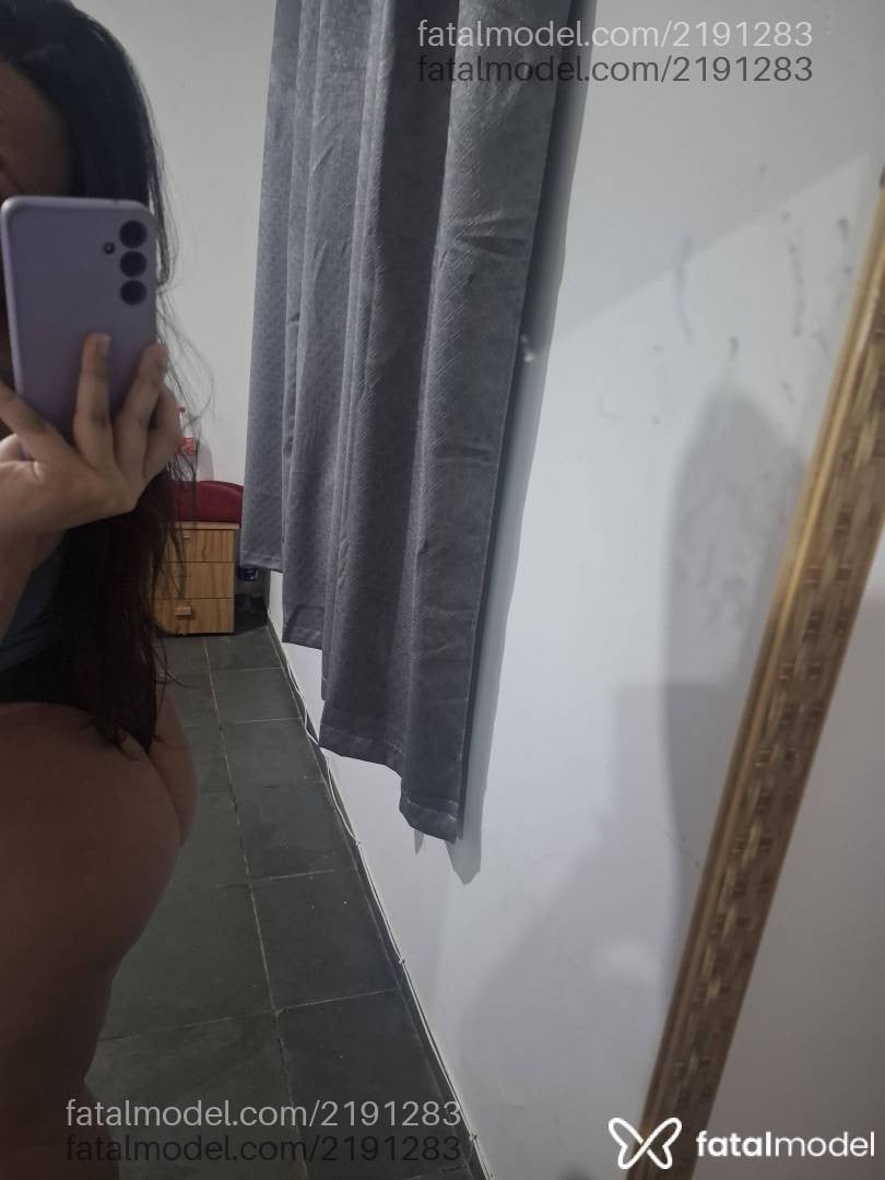 Acompanhante mulher morena (o) de olhos castanhos - Melissa