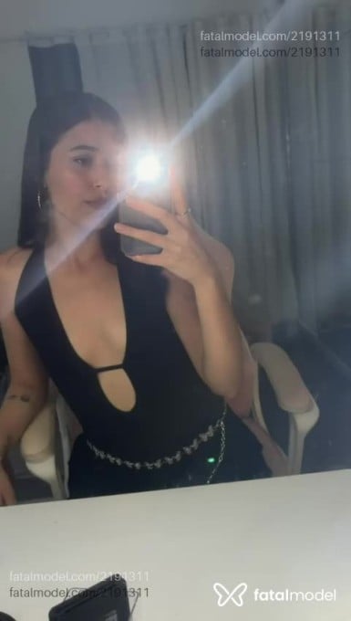 Acompanhante mulher com cabelo castanho de olhos pretos em Virtual - Gabyby