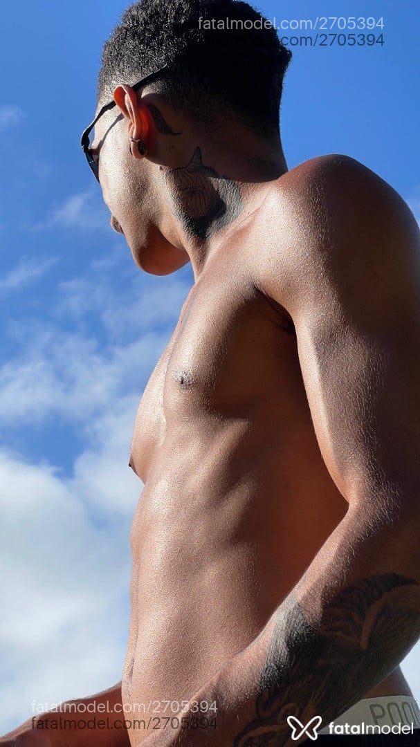 Acompanhante homem morena (o) de olhos castanhos em Virtual Acompanhante homem morena (o) de olhos castanhos em Virtual - Thiago Licon