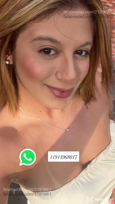 Acompanhante mulher com cabelo castanho de olhos castanhos em São Paulo - Emily Martins