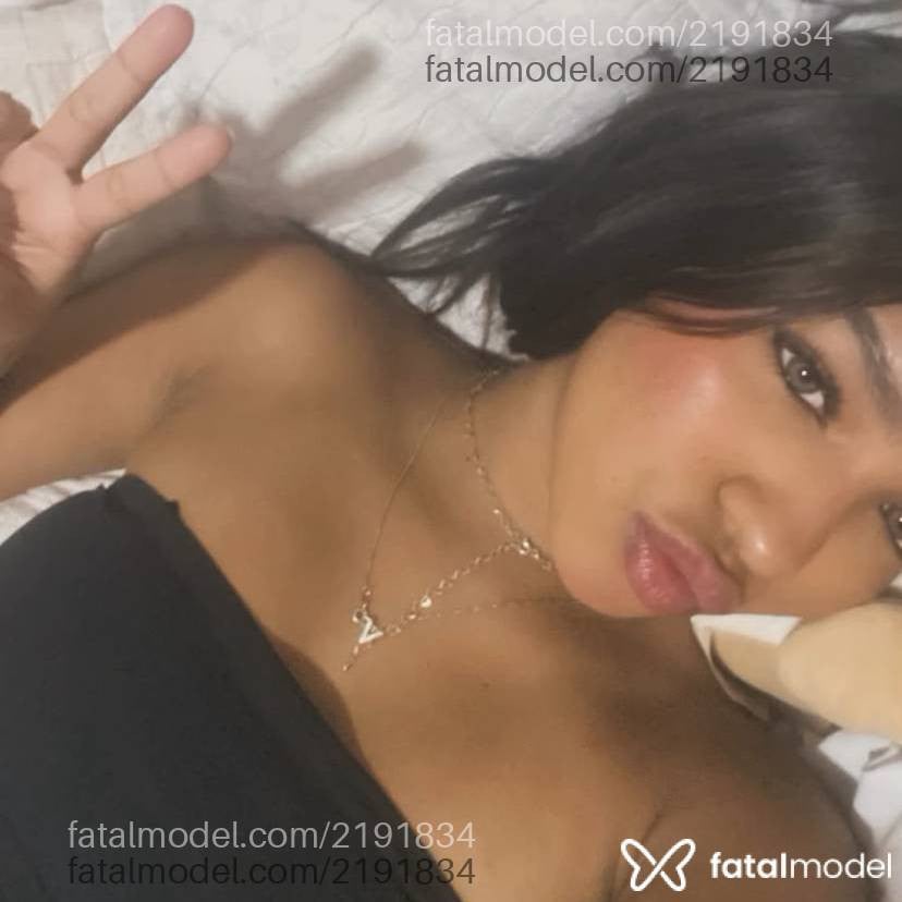 Acompanhante mulher morena (o) de olhos castanhos - Anny