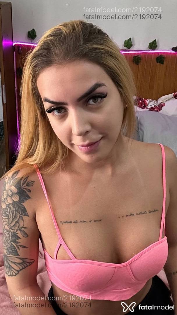 Acompanhante mulher trans loira (o) de olhos verdes em Belo Horizonte - Patiloira