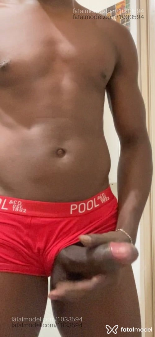Acompanhante homem morena (o) de olhos pretos em Rio de Janeiro - Sahid