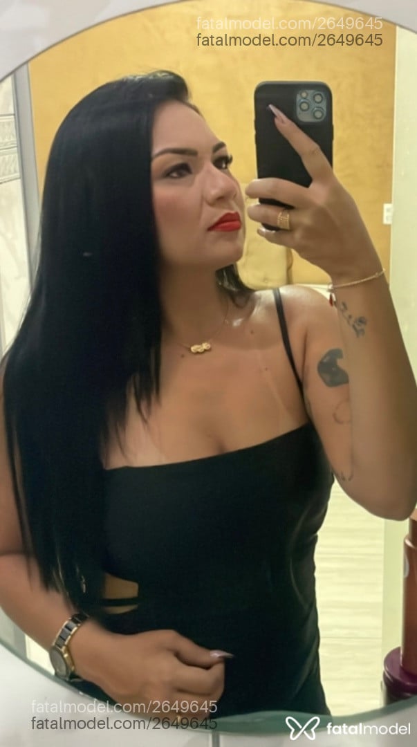 Acompanhante mulher morena (o) de olhos castanhos em Uberlândia - Roberta